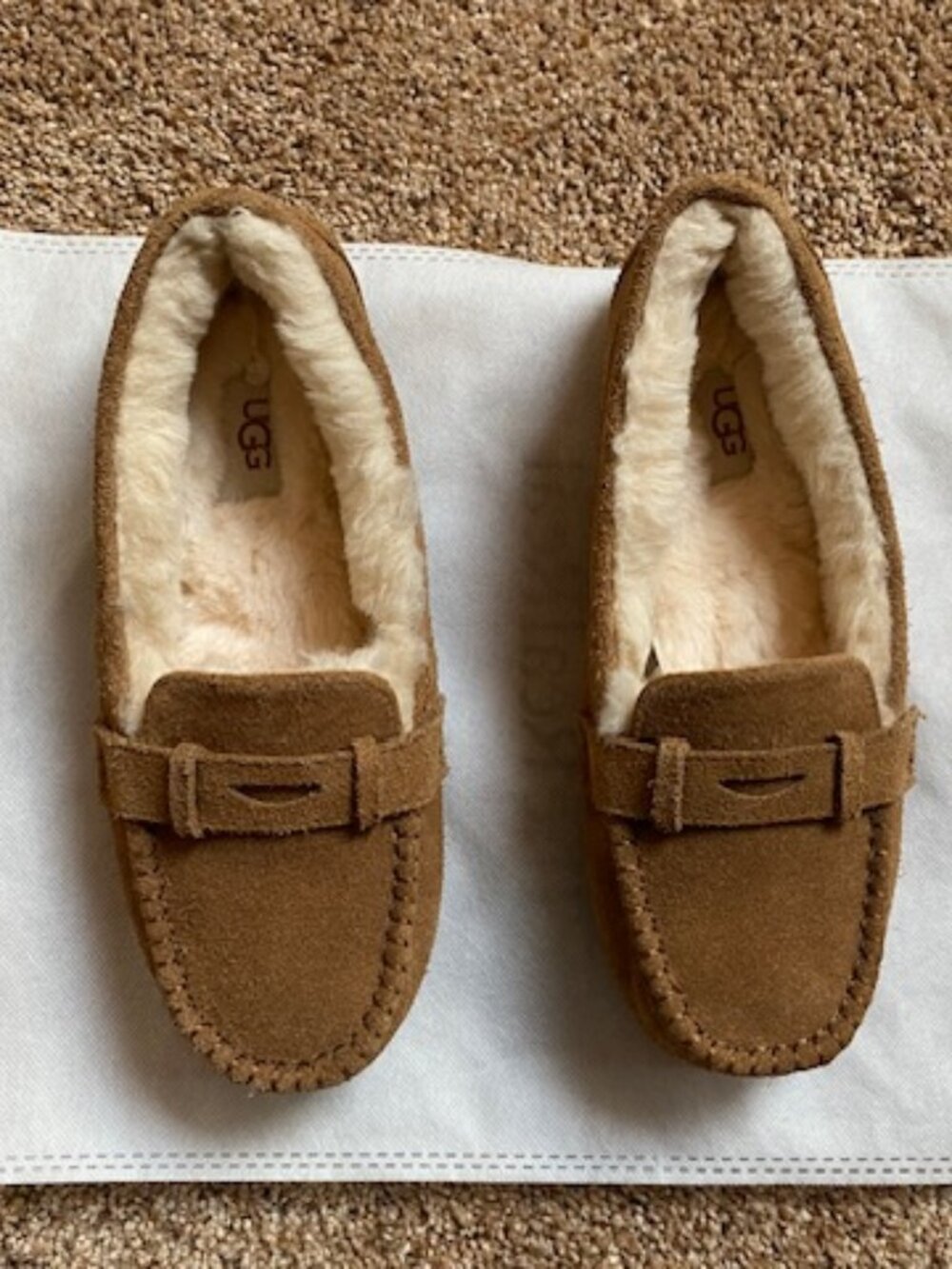 Ugg Willow Slipper - Women's - Size 8 - Cognac Suede